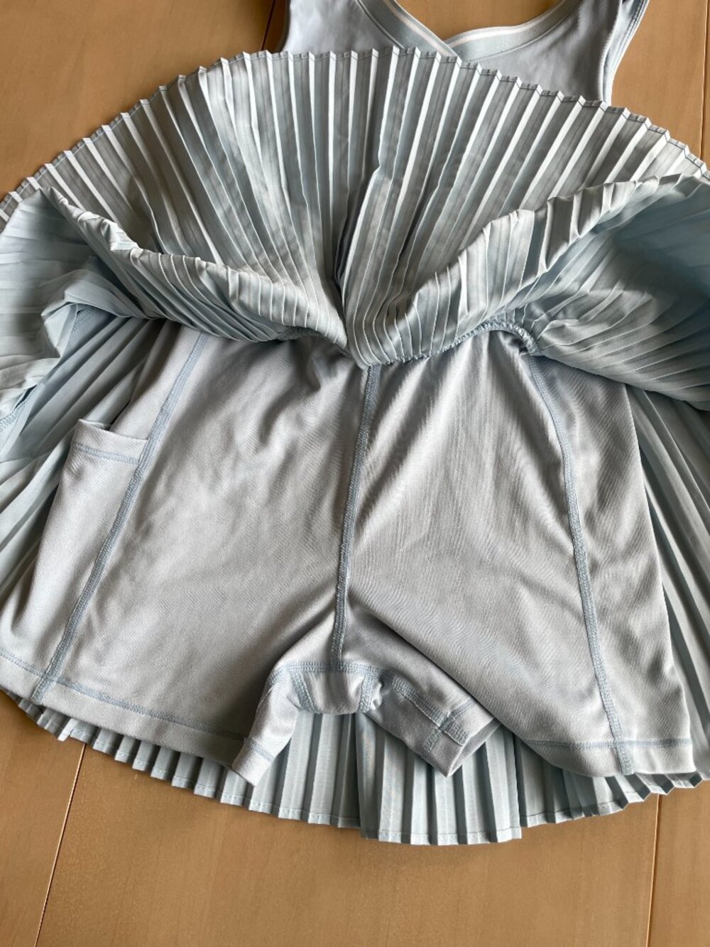 Entire Closet $5! Old Navy Girls PowerSoft Micro-Pleated Athletic Dress - Picture 5 of 11